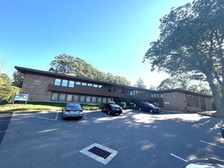 Plus de détails pour 1211 W Main St, Waterbury, CT - Bureau à louer