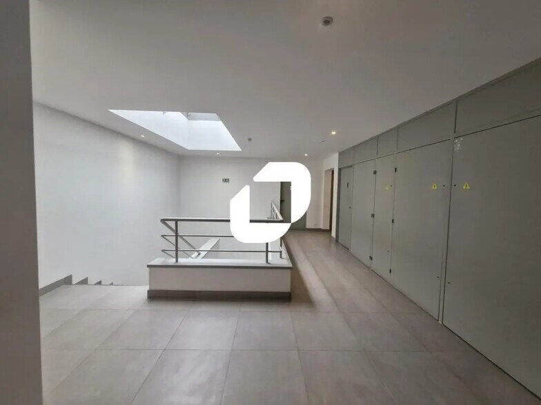 8 Allée Hendrik Lorentz, Champs-sur-Marne à louer - Photo de l’immeuble – Image 3 sur 8