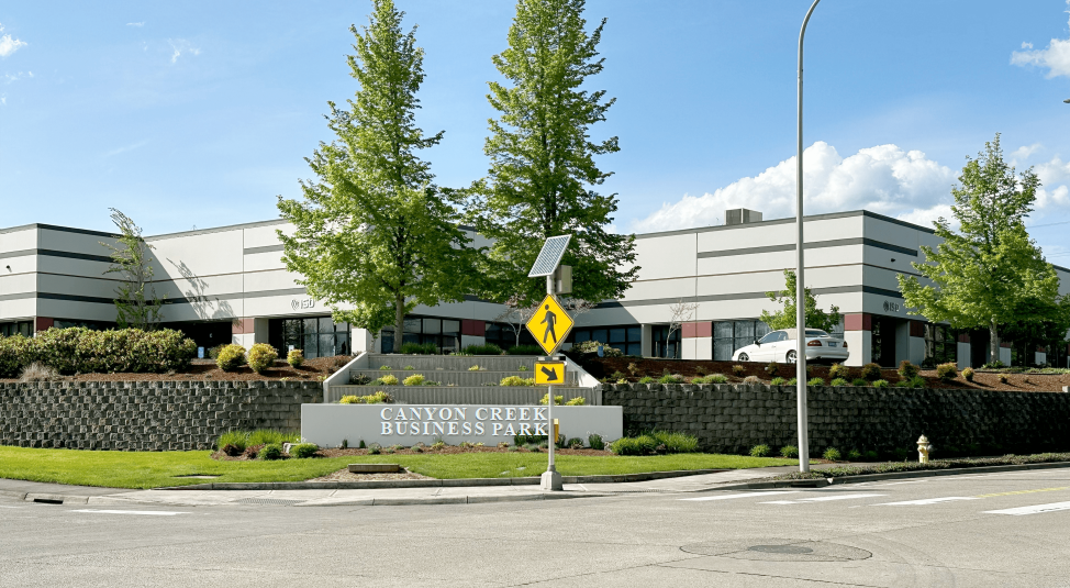 25999 SW Canyon Creek Rd, Wilsonville, OR à louer - Photo de l’immeuble – Image 1 sur 5