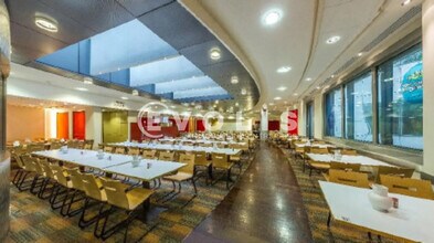 1-3 Boulevard De L'Europe, Poissy à louer Photo intérieure– Image 2 sur 3