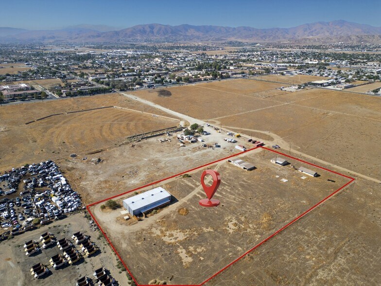 39010 12th St E, Palmdale, CA à vendre - Photo de l’immeuble – Image 2 sur 34