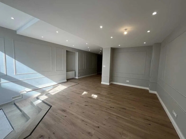 Local commercial dans Saint-Quentin à vendre - Photo de l’immeuble – Image 3 sur 10