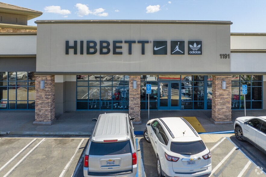 1171-1191 S Sanderson Ave, Hemet, CA à vendre - Photo de l’immeuble – Image 3 sur 8