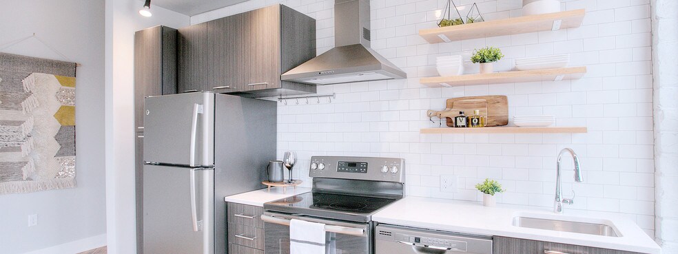 2570 Farnam St, Omaha, NE à louer - Photo intérieure – Image 3 sur 40