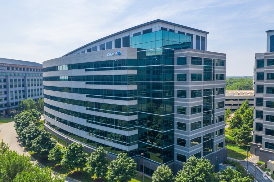 3050 Highland Pky, Downers Grove, IL à louer - Photo de l’immeuble – Image 1 sur 11