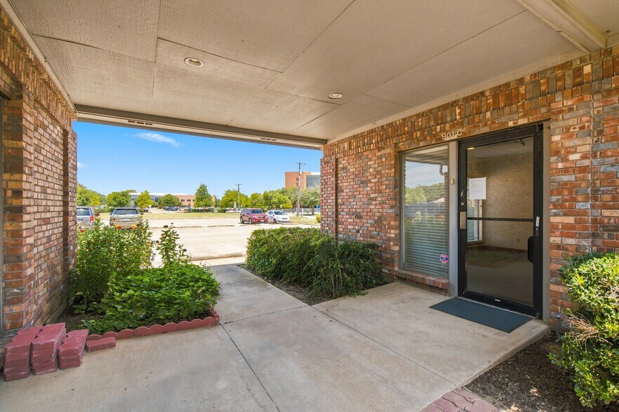901 Medical Centre Dr, Arlington, TX à vendre - Photo de l’immeuble – Image 2 sur 11