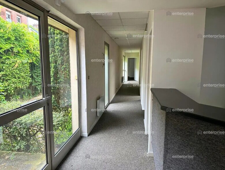 Bureau dans Amiens à louer - Photo de l’immeuble – Image 3 sur 4