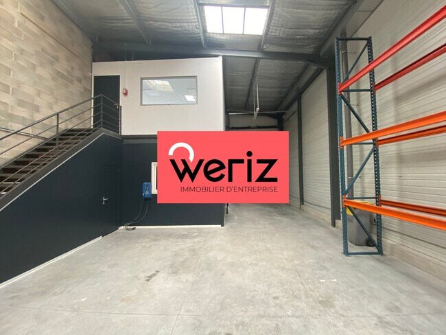 Plus de détails pour Bureau, Industriel/Logistique à louer