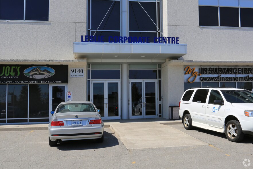 9140 Leslie St, Richmond Hill, ON à vendre - Photo de l’immeuble – Image 3 sur 11