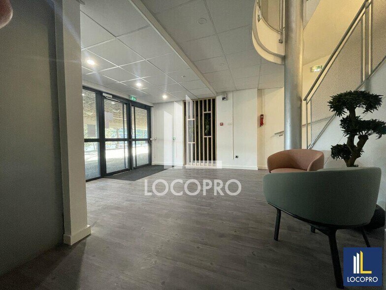Bureau dans SOPHIA ANTIPOLIS à louer - Photo de l’immeuble – Image 2 sur 12
