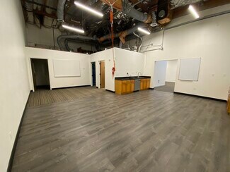 Plus de détails pour 970 Terra Bella Ave, Mountain View, CA - Local d'activités, Industriel/Logistique à louer