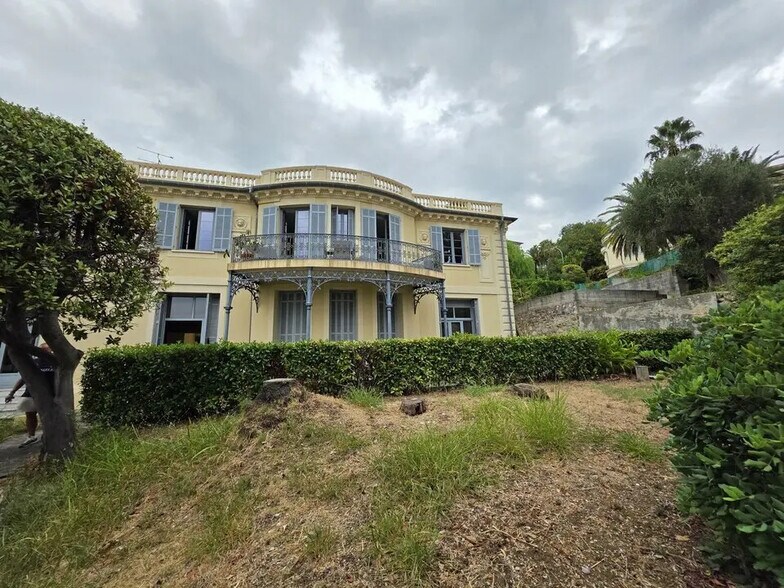 Bureau dans Nice à louer - Photo de l’immeuble – Image 1 sur 8