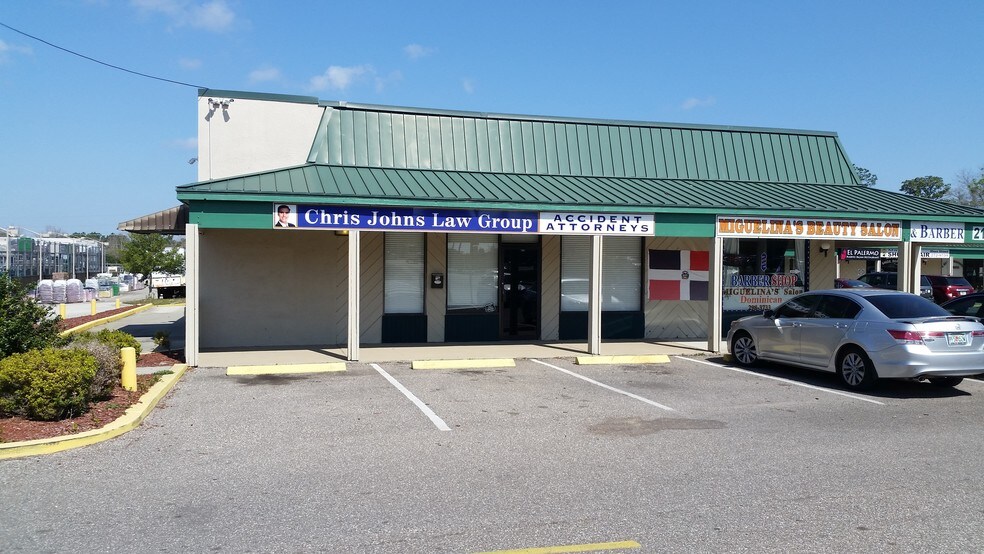 2175 Kingsley Ave, Orange Park, FL à louer - Photo de l’immeuble – Image 3 sur 17
