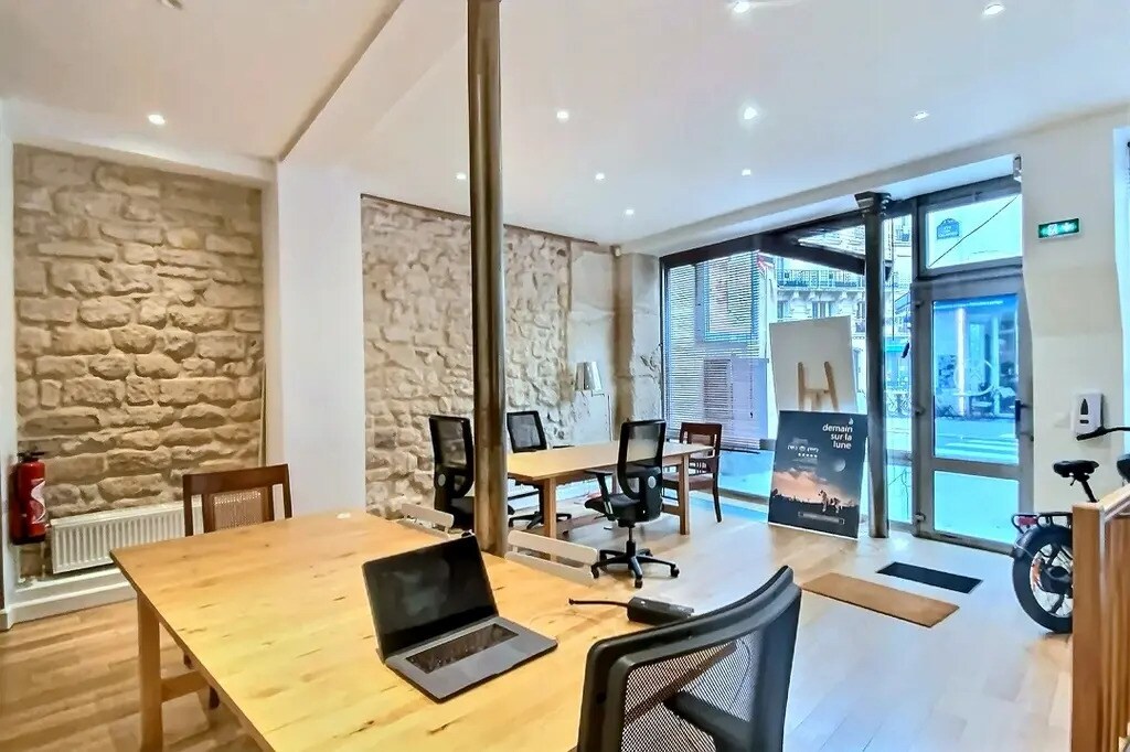 Bureau dans Paris à louer Photo de l’immeuble– Image 1 sur 6