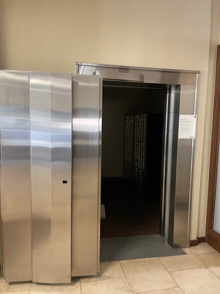 15030 Idlewild Rd, Stallings, NC à louer - Photo de l’immeuble – Image 3 sur 27