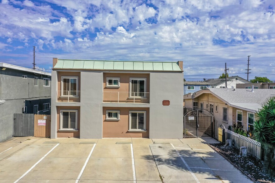 4629 Bancroft St, San Diego, CA à vendre - Photo de l’immeuble – Image 3 sur 16