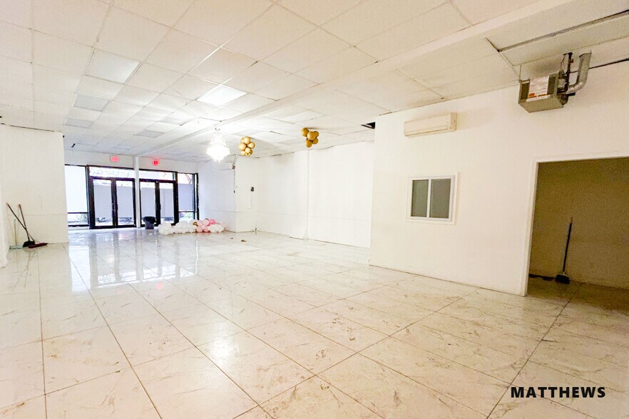 10801 Atlantic Ave, Richmond Hill, NY à louer - Photo de l’immeuble – Image 2 sur 3