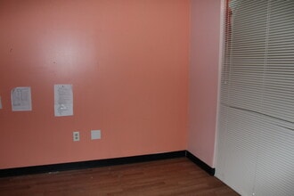 5300 N State St, Jackson, MS à louer Photo intérieure– Image 2 sur 4