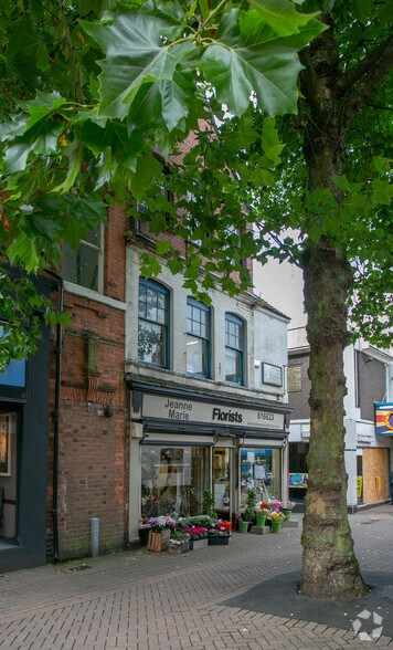 20 Lad Ln, Newcastle Under Lyme à louer - Photo de l’immeuble – Image 3 sur 5