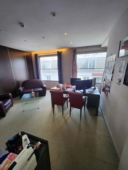 7 Rue Léchevin, Paris à louer - Photo de l’immeuble – Image 1 sur 11