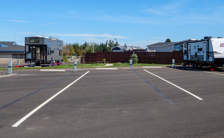 261131 US-101 Hwy, Sequim, WA à vendre - Photo de l’immeuble – Image 3 sur 8