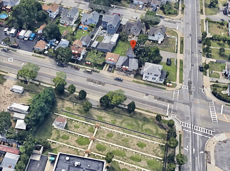 1544-1556 Union Blvd, Bay Shore, NY à louer - Photo de l’immeuble – Image 2 sur 6