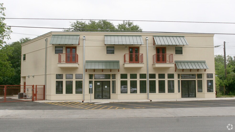 3010-3012 N Saint Marys St, San Antonio, TX à louer - Photo de l’immeuble – Image 2 sur 5