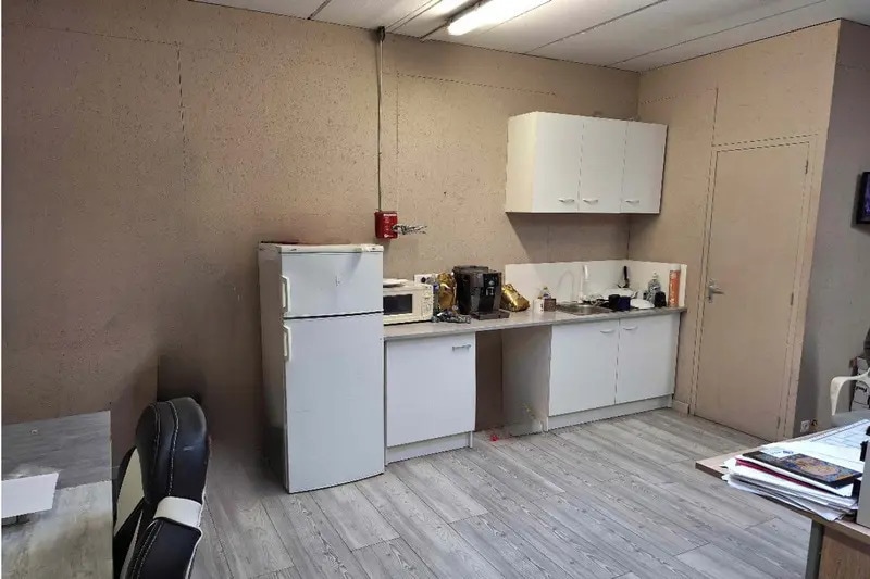 Local d’activités dans Lattes à louer - Photo intérieure – Image 2 sur 11
