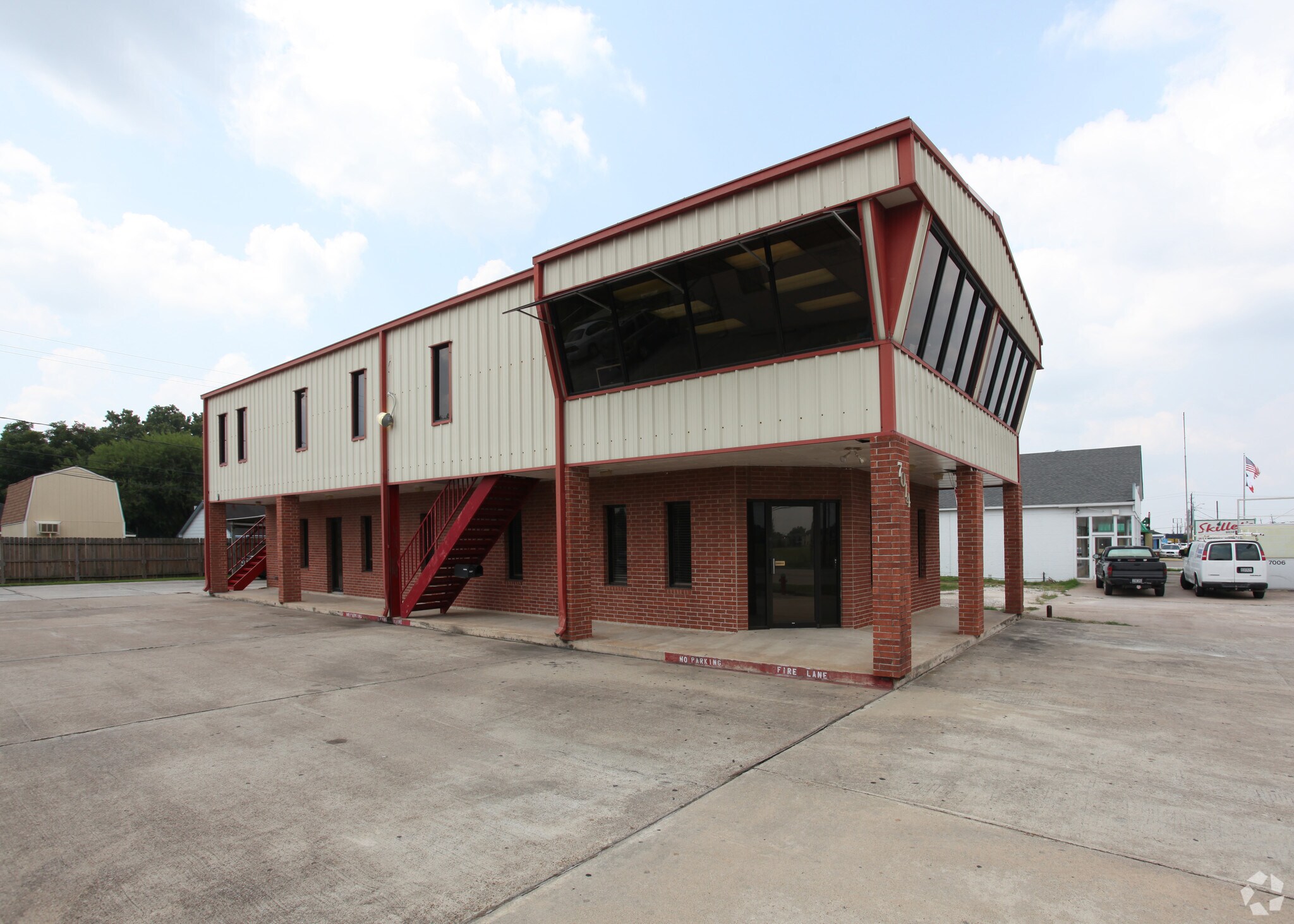 7014 Spencer Hwy, Pasadena, TX à louer Photo de l’immeuble– Image 1 sur 9