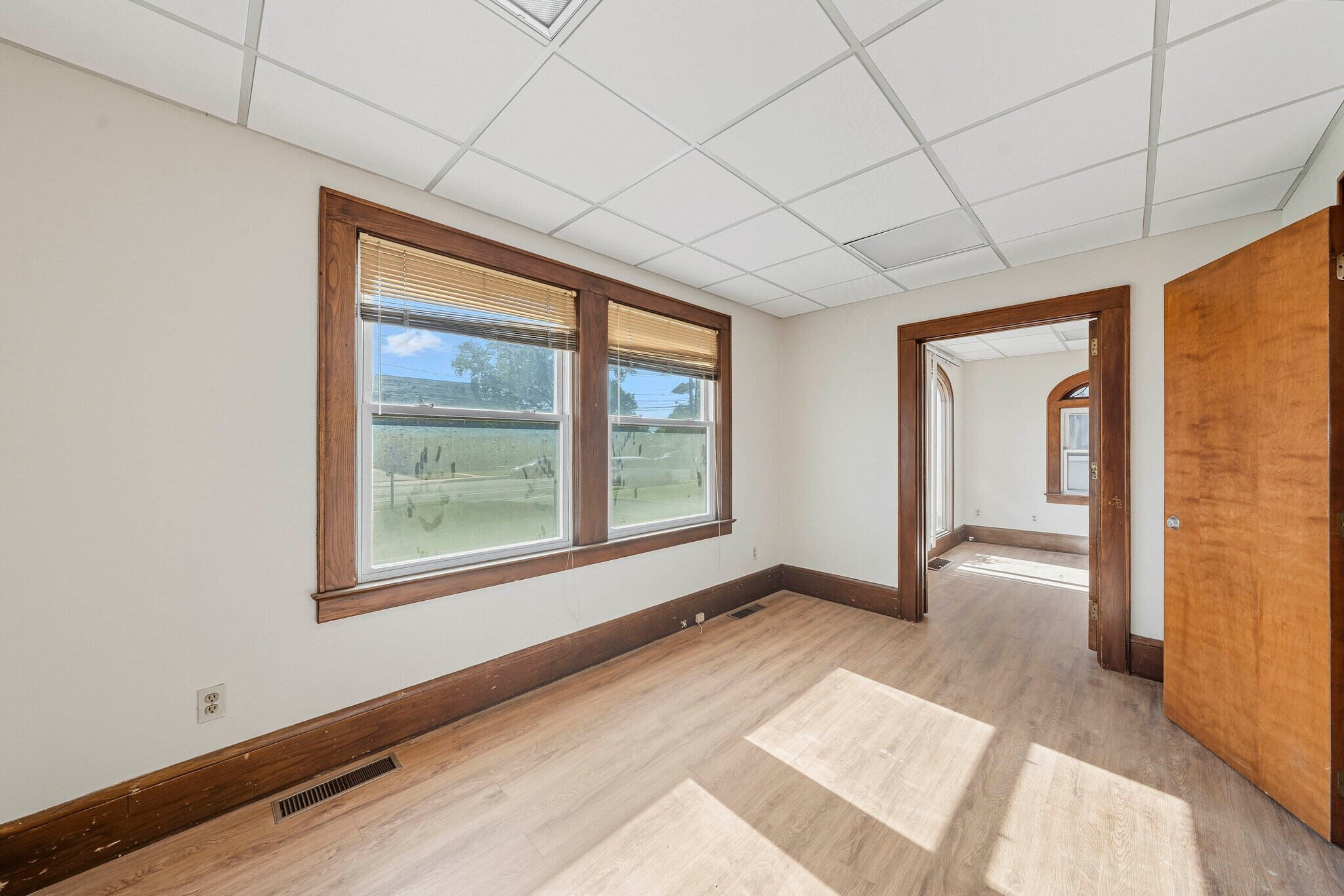 150 W End Ave, Somerville, NJ à louer Photo intérieure– Image 1 sur 5