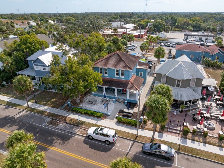 312 E Tarpon Ave, Tarpon Springs, FL à vendre - Photo de l’immeuble – Image 2 sur 33