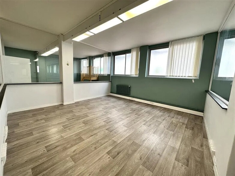 Bureau dans Paris à louer - Photo de l’immeuble – Image 1 sur 9