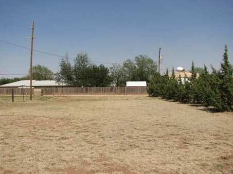 2700 N Prince St portefeuille de 2 biens à vendre sur LoopNet.fr Photo principale– Image 1 sur 3
