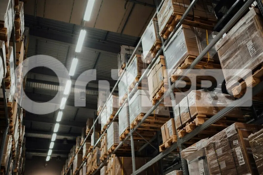 Local commercial dans Saint-Vincent-de-Tyrosse à louer - Photo de l’immeuble – Image 2 sur 3