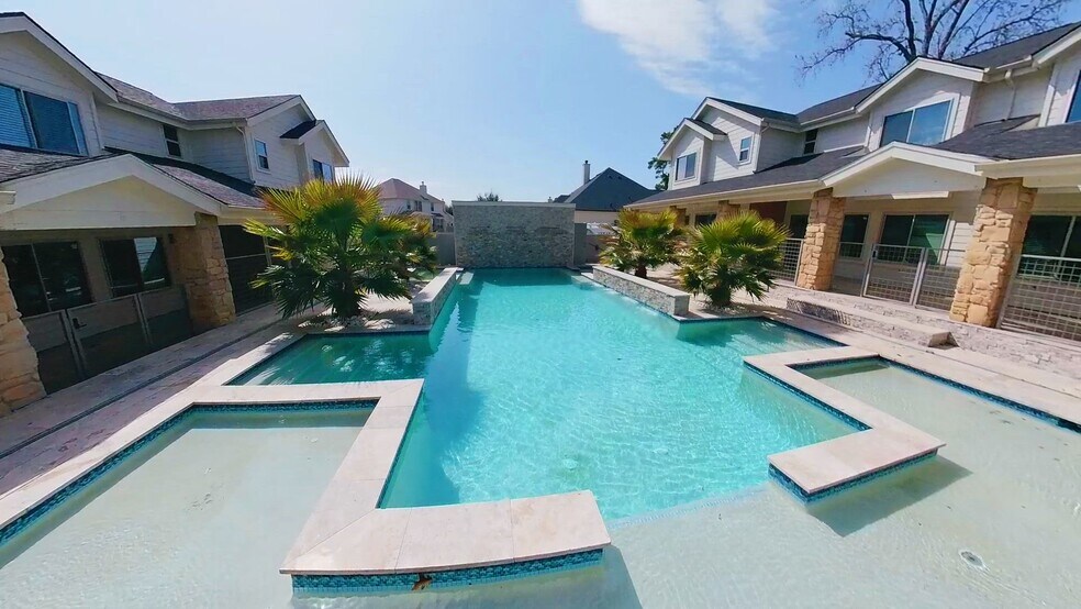 12455 Melville Dr, Montgomery, TX à vendre - Vidéo sur l’annonce professionnelle – Image 2 sur 90