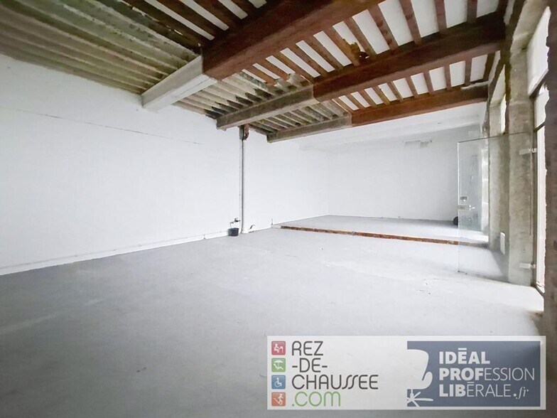 Immeuble residentiel dans Lyon à vendre - Photo de l’immeuble – Image 2 sur 5