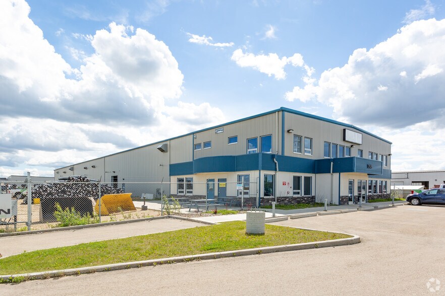 3907-3909 Allard Av, Leduc, AB à louer - Photo principale – Image 1 sur 2