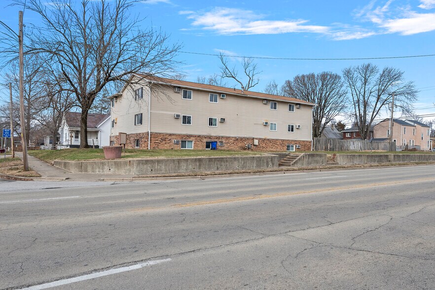 612 W Macon St, Decatur, IL à vendre - Photo de l’immeuble – Image 3 sur 30