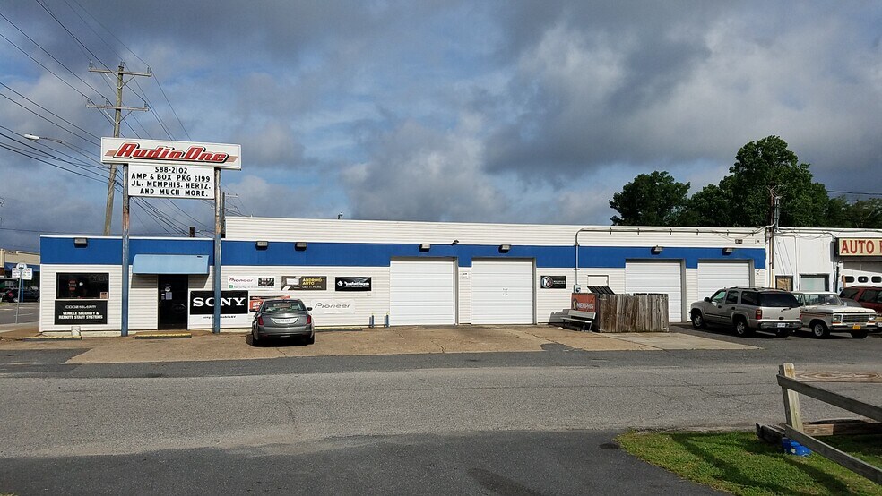894 E Little Creek Rd, Norfolk, VA à vendre - Photo de l’immeuble – Image 2 sur 21