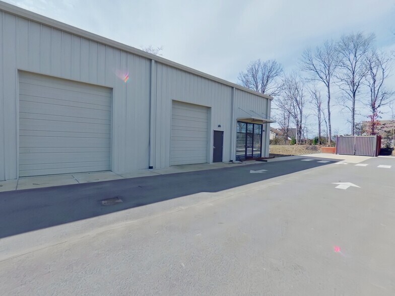 825 Carthage Hwy, Lebanon, TN à louer - Photo de l’immeuble – Image 2 sur 8