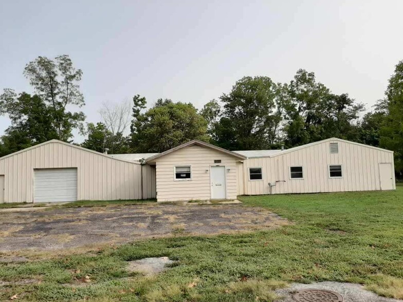 675 Centreville St, Constantine, MI à vendre - Photo de l’immeuble – Image 2 sur 33