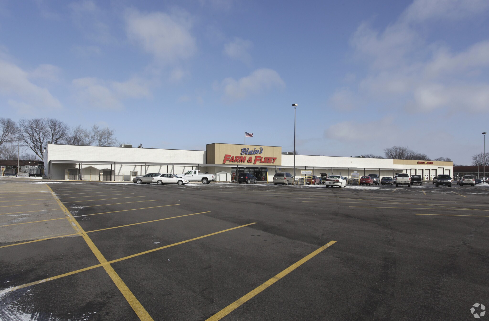 1600 Lincoln Way, Clinton, IA à vendre Photo principale– Image 1 sur 4