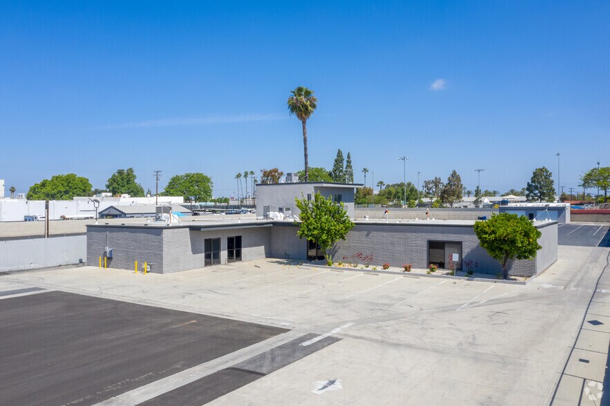 9607-9623 Imperial Hwy, Downey, CA à louer - Photo principale – Image 1 sur 3