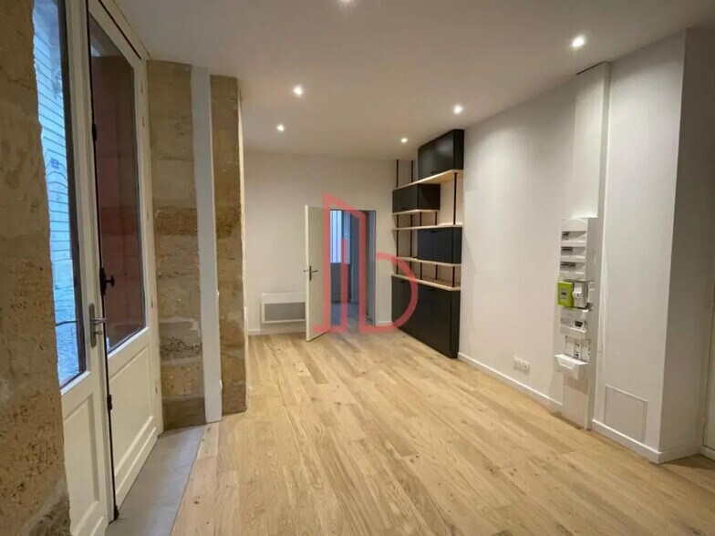Bureau dans Bordeaux à vendre - Photo de l’immeuble – Image 3 sur 5