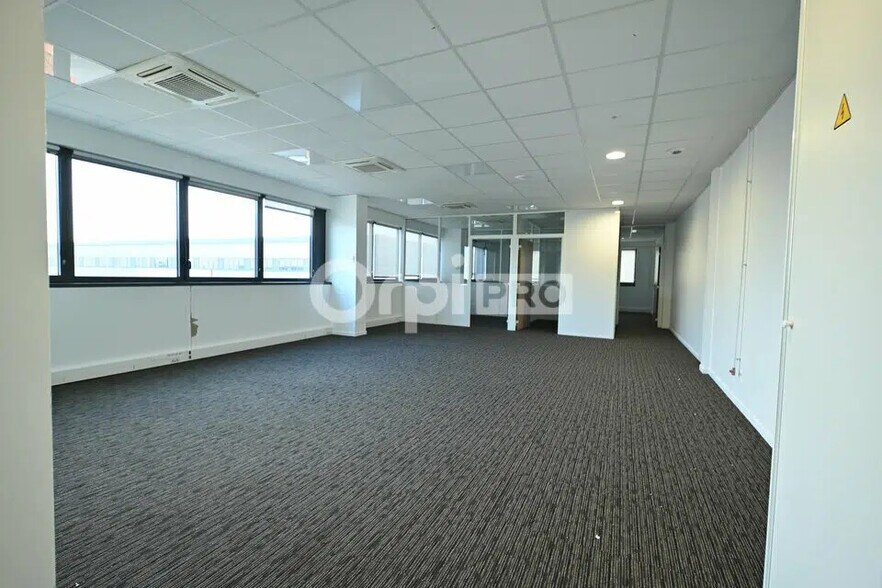 Bureau dans Meyzieu à louer - Photo intérieure – Image 3 sur 10