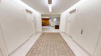 11766 Wilshire Blvd, Los Angeles, CA à louer Numérisation 3D Matterport– Image 1 sur 2