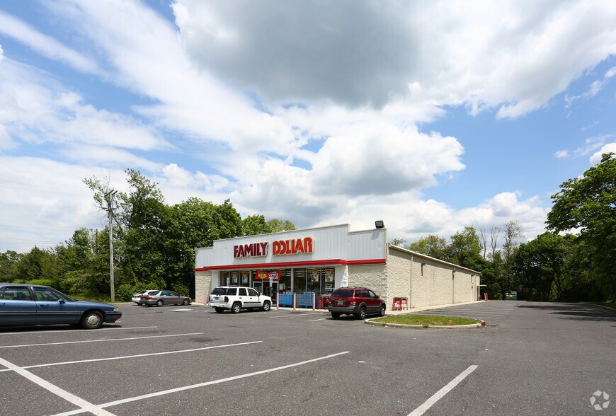 825 N Delsea Dr, Clayton, NJ à vendre - Photo principale – Image 2 sur 7