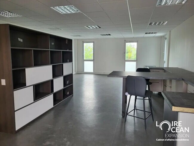 Plus de détails pour Bureau à louer