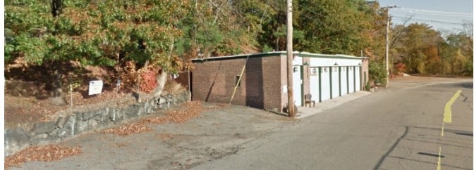 18 Depot St, Uxbridge, MA à vendre - Photo principale – Image 1 sur 1