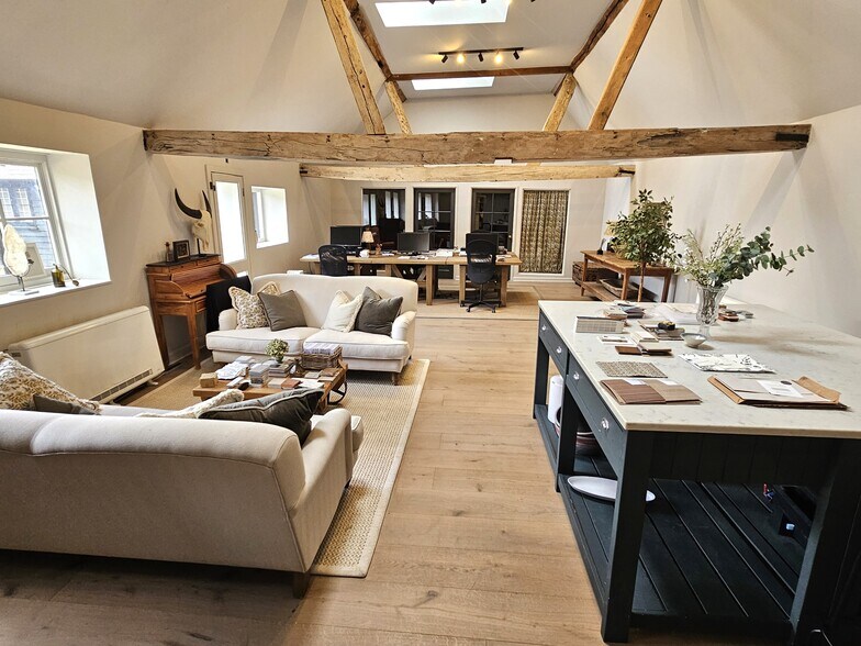 Redbournbury Ln, St Albans à louer - Photo de l’immeuble – Image 3 sur 13